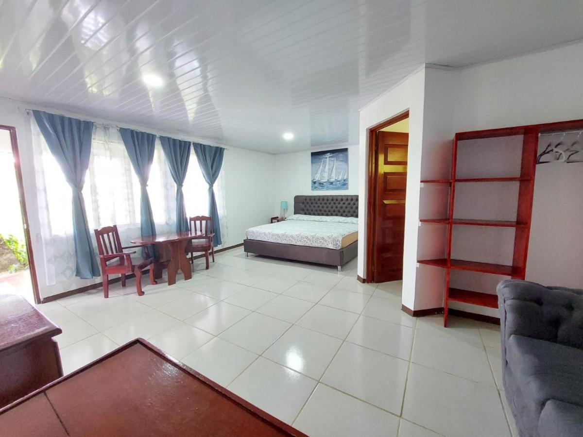 גולפיטו Hotel Pez Gallo מראה חיצוני תמונה