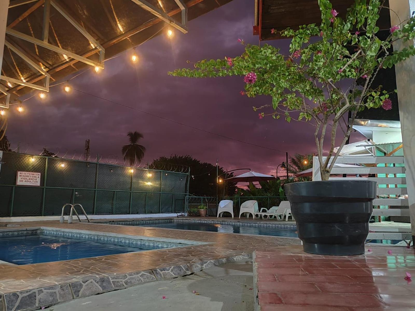 גולפיטו Hotel Pez Gallo מראה חיצוני תמונה